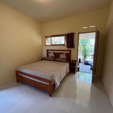 Rumah Kawan Senaru House Of Friend Exterior photo
