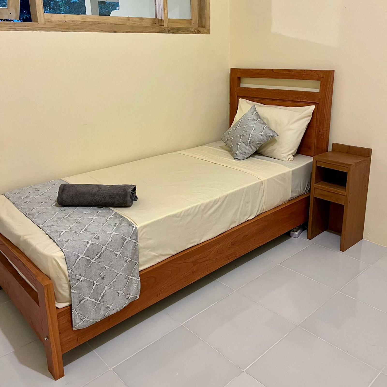 Rumah Kawan Senaru House Of Friend Exterior photo